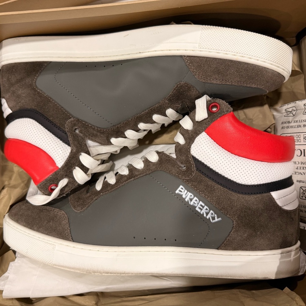 Burberry Men's Gray and Red Sneakers